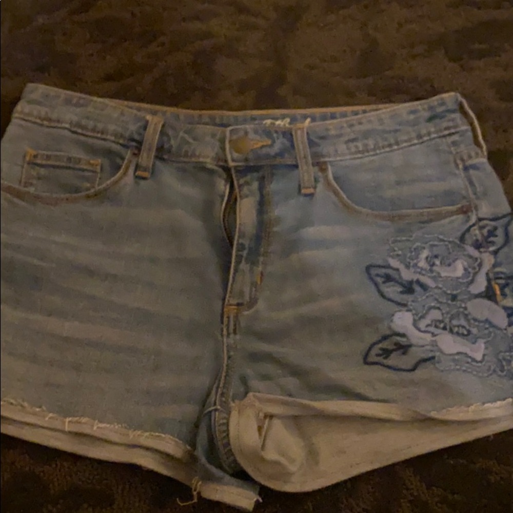 Light wash jean shorts